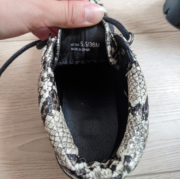 Lace Up Booties | Snake - Picture 2 of 5